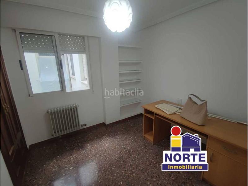 Foto f1719912-96b5-4e5c-a832-eea5917c9ebc. Lloguer pis amb calefacció a Eixample Alcoi