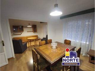 Miete Etagenwohnung in Eixample. Alquiler de piso en alcoi  alcoy