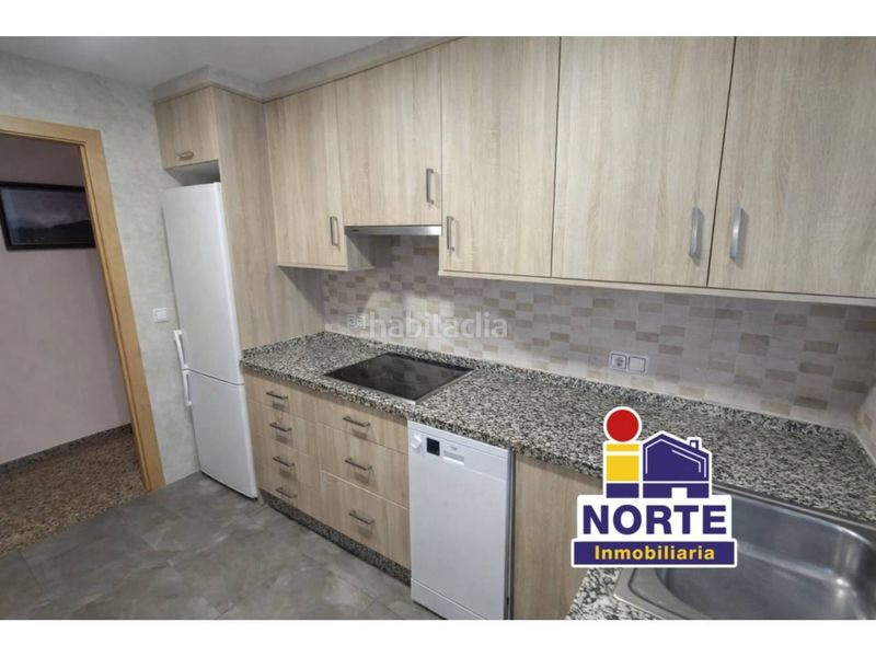 Foto 17d9b2ef-3e35-4dde-8276-a320ad9a0380. Pis amb aparcament a Zona Nord Alcoi