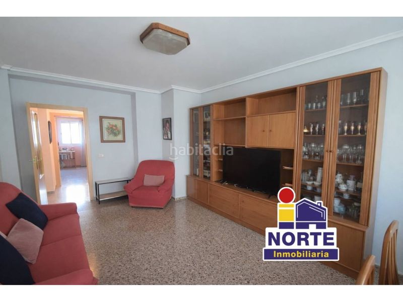 Foto 70d94630-2023-45b9-914f-0eeade8f2f1d. Pis amb aparcament a Zona Nord Alcoi