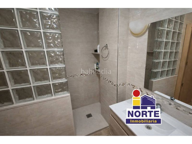 Foto be055438-e6e2-4cfb-a28b-5c0c8d34bc7a. Pis amb aparcament a Zona Nord Alcoi
