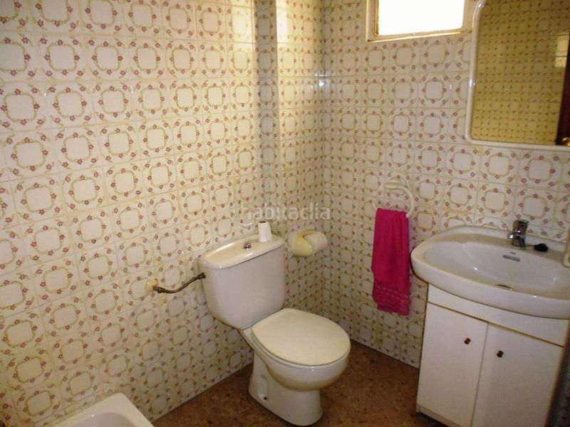 Foto 7a41ca3c-c814-42a2-a575-5b40962c1853. Local comercial a Zona Nord Alcoi