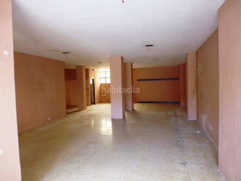 Foto bfb33f9e-4402-4fa2-ab8c-973511422d36. Local comercial a Zona Nord Alcoi