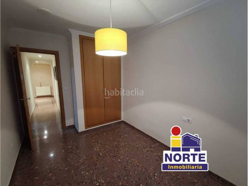 Foto b5c386b3-f0a2-4797-a15e-28999a297e3f. Pis amb calefacció aparcament piscina a Zona Nord Alcoi
