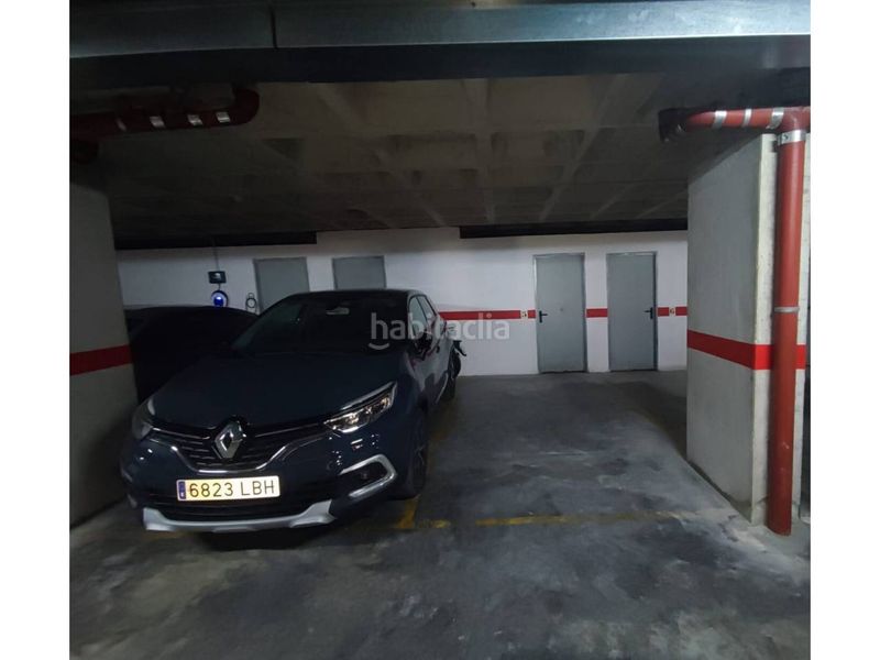 Foto dc86e1b6-6fbd-4aed-8d4c-dfe7c92d9285. Aparcament cotxe a Centre-Zona Alta Alcoi