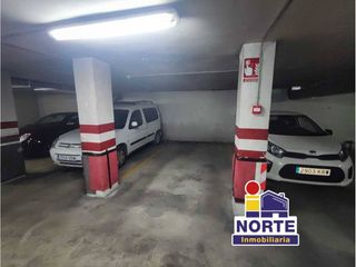 Lloguer Aparcament cotxe  Avenida hispanitat. Plaza de parking en alquiler en alcoi  zona norte