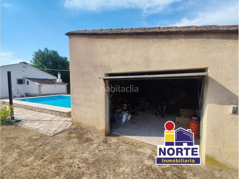 Foto f360b7fb-ac8f-432a-854e-5af4931cfa91. Masia amb piscina a Muro de Alcoy