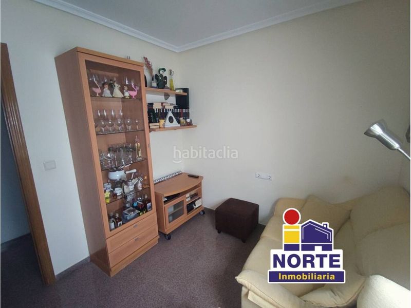 Foto f079eaea-7150-4c86-83a8-da915636523c. Pis amb calefacció aparcament a Zona Nord Alcoi