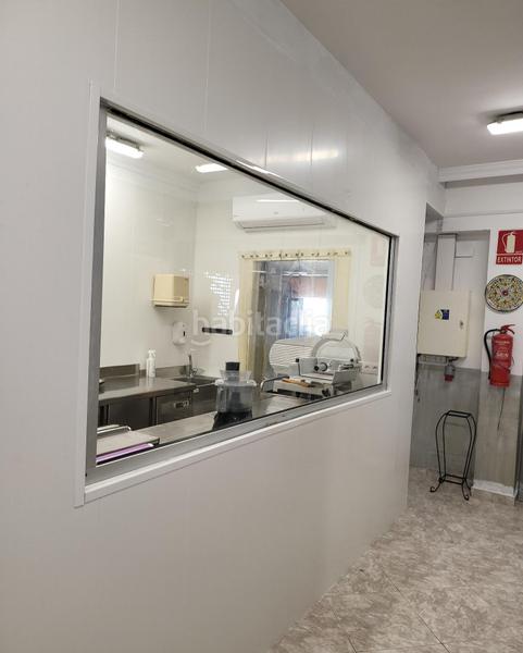 Foto 4b5d7d7a-974f-4c5c-b6d2-6c5d093ade80. Lloguer local comercial a Playa Fañabé Alto Adeje