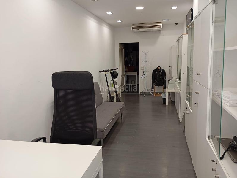 Foto 4d7a9e7e-9004-4103-9fa6-1dbbd74ec59e. Local comercial a Los Cristianos Arona