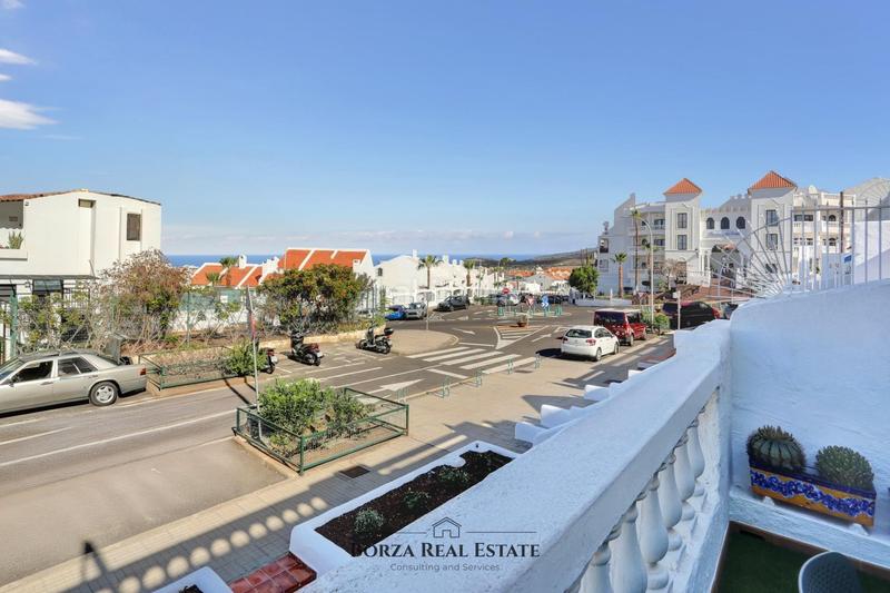 Foto b43766c9-b18c-450e-9f0d-18b7be3e0336. Monolocale con piscina in Los Cristianos Arona