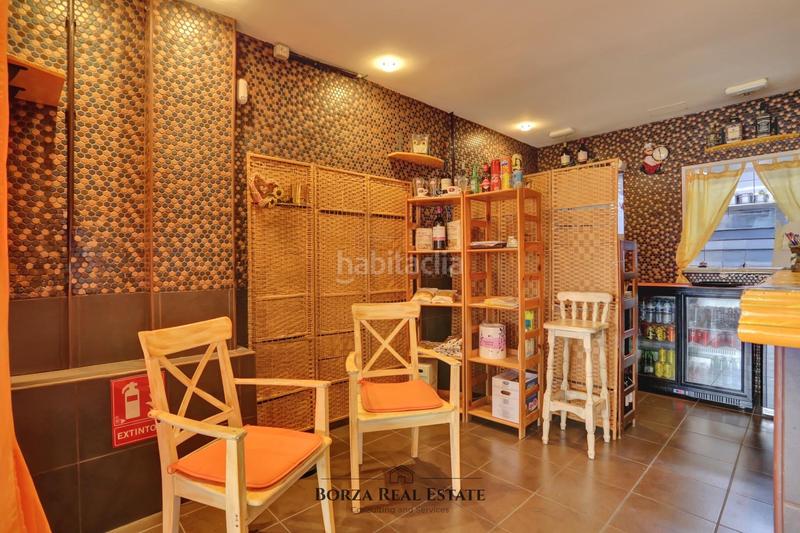 Foto 391b8956-e941-41af-9dda-4236b89adf21. Alquiler local comercial se traspasa pizzería dedicada a la cocina italiana en pleno corazón de costa ! en Adeje