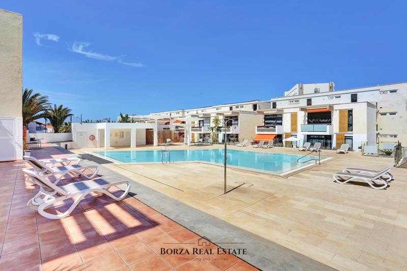Foto 1055856a-35a5-4356-b0c7-bb40d9e50c46. Estudio en avenida de rafael puig lluvina 9 se vende estudio en las américas a dos pasos de la Playa de las Américas, arona en Adeje