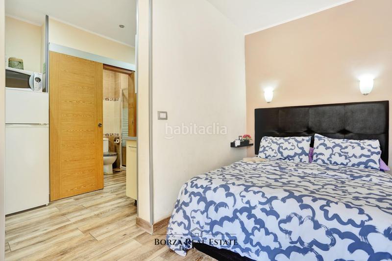 Foto b61f9f6e-8f89-43d3-b2c2-de61184704c8. Estudio en avenida de rafael puig lluvina 9 se vende estudio en las américas a dos pasos de la Playa de las Américas, arona en Adeje