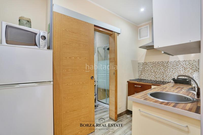 Foto d6fe7ad6-9087-424f-a266-885532713e09. Estudio en avenida de rafael puig lluvina 9 se vende estudio en las américas a dos pasos de la Playa de las Américas, arona en Adeje