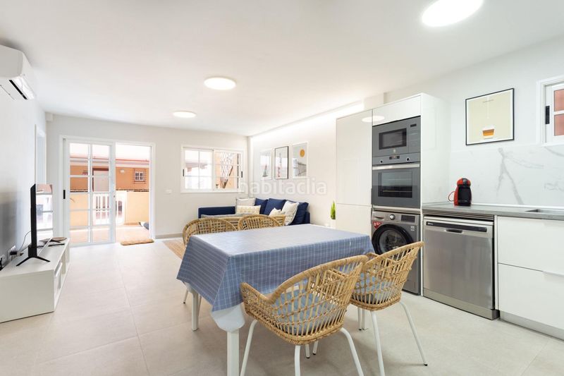 Foto cba9f5ca-8c83-483a-a404-f0cf8ec00d2d. Lloguer apartament a calle rodeo 3 a Los Cristianos Arona