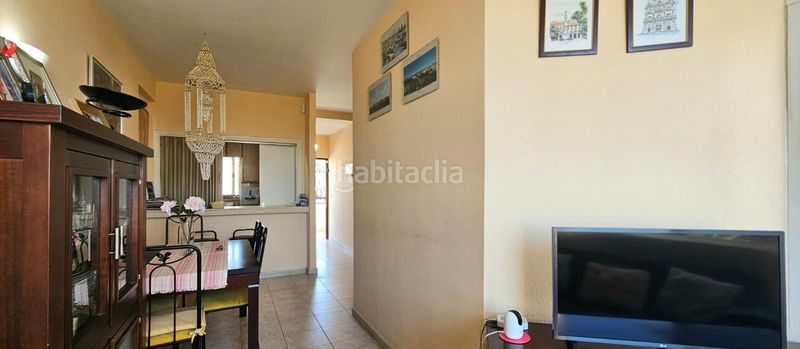 Foto 2da7faa1-cfe8-4150-b604-75f42a69c882. Apartament amb aparcament piscina a Playa de las Américas Adeje