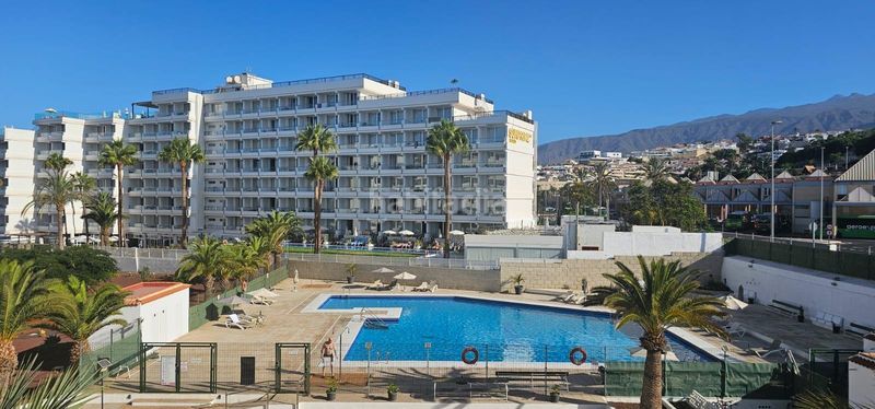 Foto 559d336d-dd1a-4271-ad54-1be60b1c397a. Apartament amb aparcament piscina a Playa de las Américas Adeje