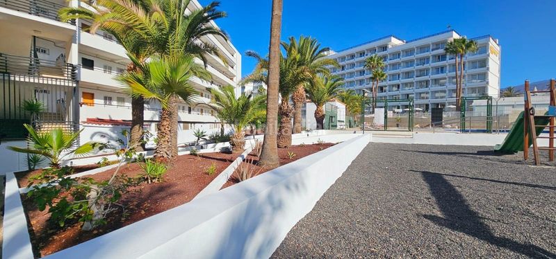 Foto fa5b732e-9fee-4e96-84a5-a8bbd0fce77b. Apartament amb aparcament piscina a Playa de las Américas Adeje