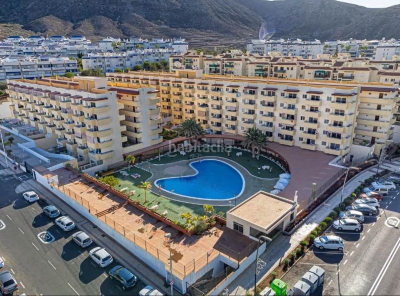 Foto 1dfa0af6-88e2-4f9a-b1da-1ae80ad734b4. Alquiler apartamento en avenida juan carlos i 3 apartamento en Los Cristianos para tus vacaciones en Arona