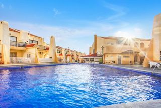 Lloguer Apartament  Avenida ernesto sarti. Seasonal rental apartment in tourist area, costa adeje, south te