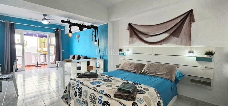 Foto 4b3d79a5-c1ea-45d6-81c3-b9de7fa627e1. Estudi amb piscina a Los Cristianos Arona