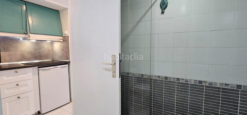 Foto adaaa448-03b7-41d9-8e03-38db8fc89f51. Estudi amb piscina a Los Cristianos Arona