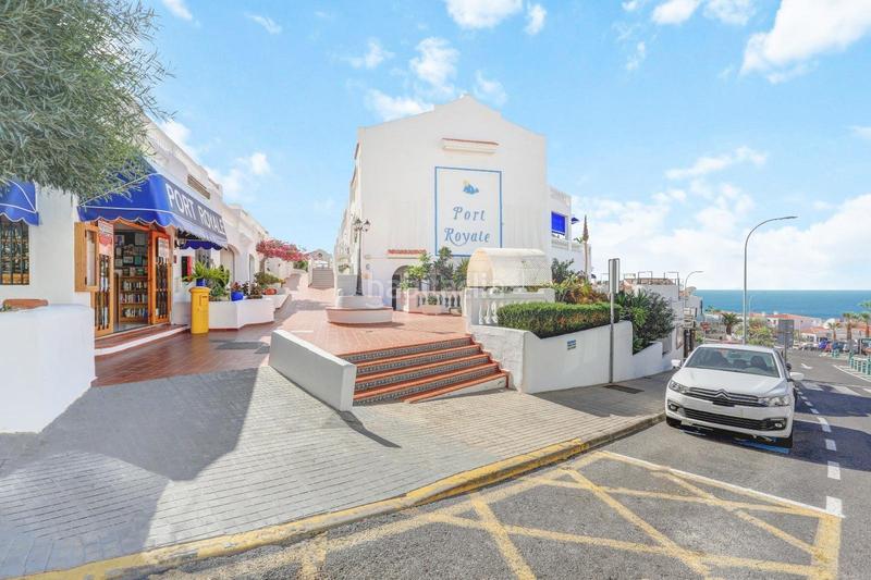 Foto c244df72-4ff8-46c5-8bb8-1651a1798c0f. Estudi amb piscina a Los Cristianos Arona