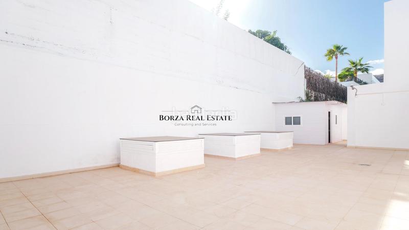 Foto 11da9be2-2123-42c2-bdc1-8a6b70761538. Xalet amb aparcament piscina a Playa Fañabé Alto Adeje