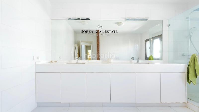 Foto 1f4689c2-f022-4c53-99ef-6911e0cb10c5. Xalet amb aparcament piscina a Playa Fañabé Alto Adeje