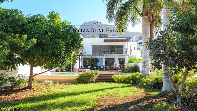 Foto 1f844d8e-9c17-4e75-bcd8-fe93b330e036. Xalet amb aparcament piscina a Playa Fañabé Alto Adeje