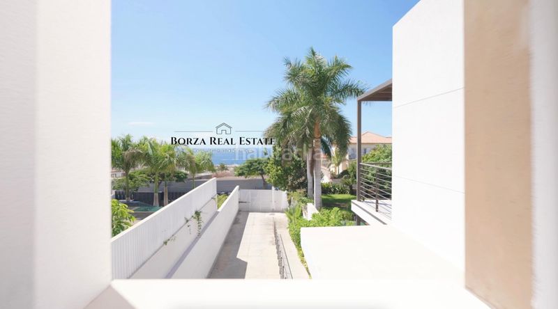 Foto 737dad3c-d6c9-43a1-8042-7ce4d758a7b9. Xalet amb aparcament piscina a Playa Fañabé Alto Adeje