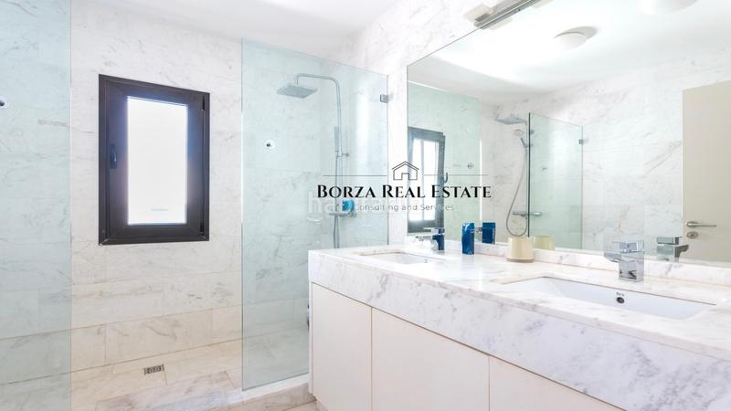 Foto b425728c-afe2-42d7-8760-0a67c85cccc4. Xalet amb aparcament piscina a Playa Fañabé Alto Adeje