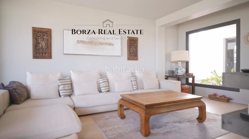 Foto cd3878ce-dd0b-4a90-82ca-6dd2ead31eb3. Xalet amb aparcament piscina a Playa Fañabé Alto Adeje