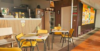 Miete Geschäftsraum in Avenida de españa 5. Se traspasa restaurante pizzería con magnífica vista al mar en s