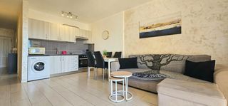 Pis a Calle el horno 21. Se vende bonito apartamento con vista al mar en playa paraiso, c