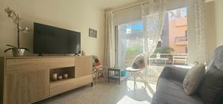 Lloguer Apartament a Avenida playeros los 15. Se alquila apartamento en el centro de los cristianos, tenerife