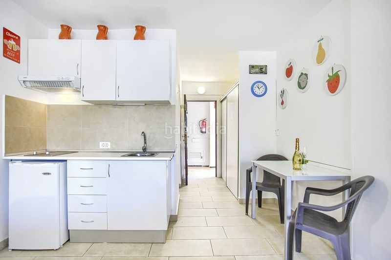 Foto 79f82e0b-4f7f-4a69-b71c-d460520a8695. Estudi a Playa de las Américas Arona