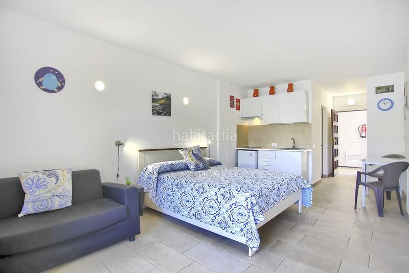 Foto 7c0654ad-f684-4091-850b-52e87502e41d. Estudi a Playa de las Américas Arona