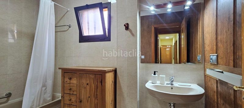 Foto 3870a4ed-ccf1-4336-b01c-2155e781044b. Àtic a calle envolvente 54 a Cho - Parque de la Reina Arona