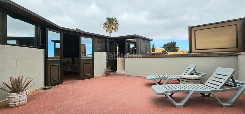 Foto 6a64c989-af1a-4567-9fda-29e3cf9f95a6. Àtic a calle envolvente 54 a Cho - Parque de la Reina Arona