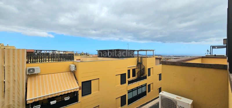 Foto 73f1bc03-3a0e-40ae-9ff6-a9c1728f53e8. Àtic a calle envolvente 54 a Cho - Parque de la Reina Arona