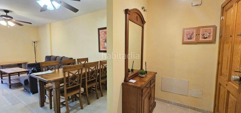 Foto aa9e6f27-00f3-43b7-85e3-51c0a5231156. Àtic a calle envolvente 54 a Cho - Parque de la Reina Arona