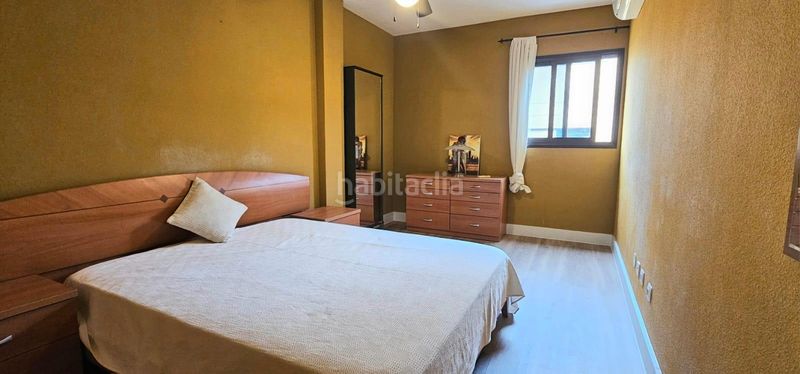 Foto b80b3f12-a79a-4ab7-b391-809db00e8a7d. Àtic a calle envolvente 54 a Cho - Parque de la Reina Arona