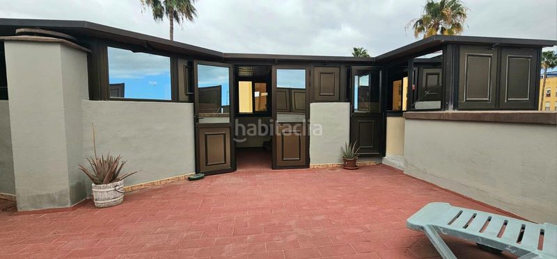 Foto e27f9728-18e8-4235-b74e-f43fa12d8dc5. Àtic a calle envolvente 54 a Cho - Parque de la Reina Arona