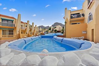 Miete Appartement in Avenida ernesto sarti 9. Se alquila apartamento vista piscina en costa adeje, tenerife su