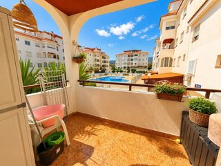 Rent Apartment in Calle calle cañada blanca 8. Apartamento de 3 dormitorios en parque de la reina por temporada