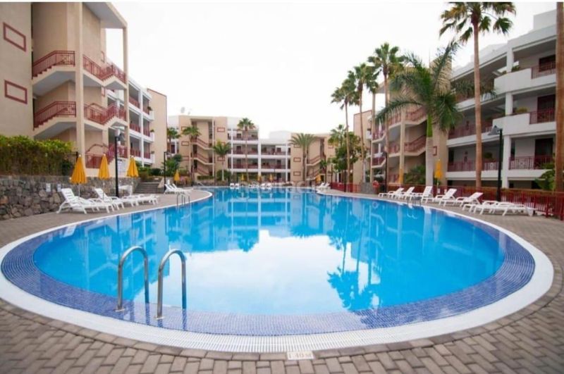 Foto c848683e-ddcd-4c1d-b7c1-f59e98d3cf55. Apartament amb aparcament piscina a Palm - Mar Arona