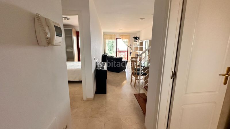 Foto f7ca4f0d-d137-4d21-a2b0-db37b6a7c9bc. Apartament amb aparcament piscina a Palm - Mar Arona