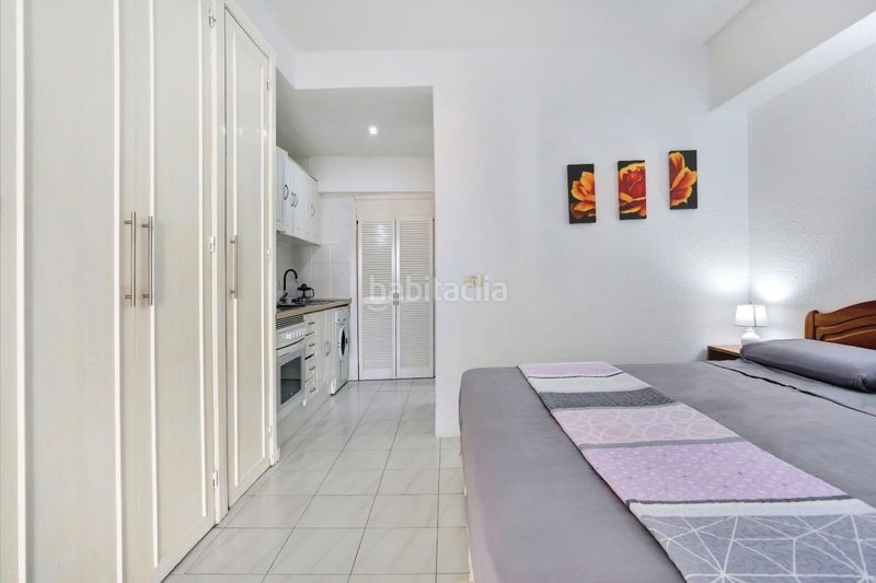 Foto d0c91fb9-a6c5-4466-b0ee-3aaa27ea7968. Lloguer estudi a calle sierra nevada (oasis sur) 4 a Arona